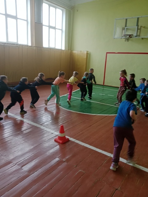 Спортландия «На старт! Внимание! Марш!» Спортландия «На старт! Внимание! Марш!»