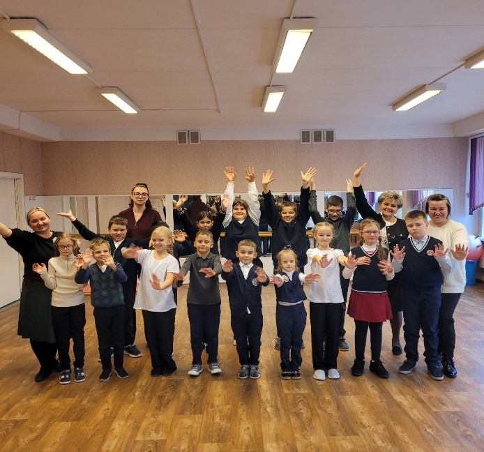 В государственном учреждении образования «Средняя школа №18 г.Пинска» была организована инклюзивная творческая игра «Импровизируем вместе!»