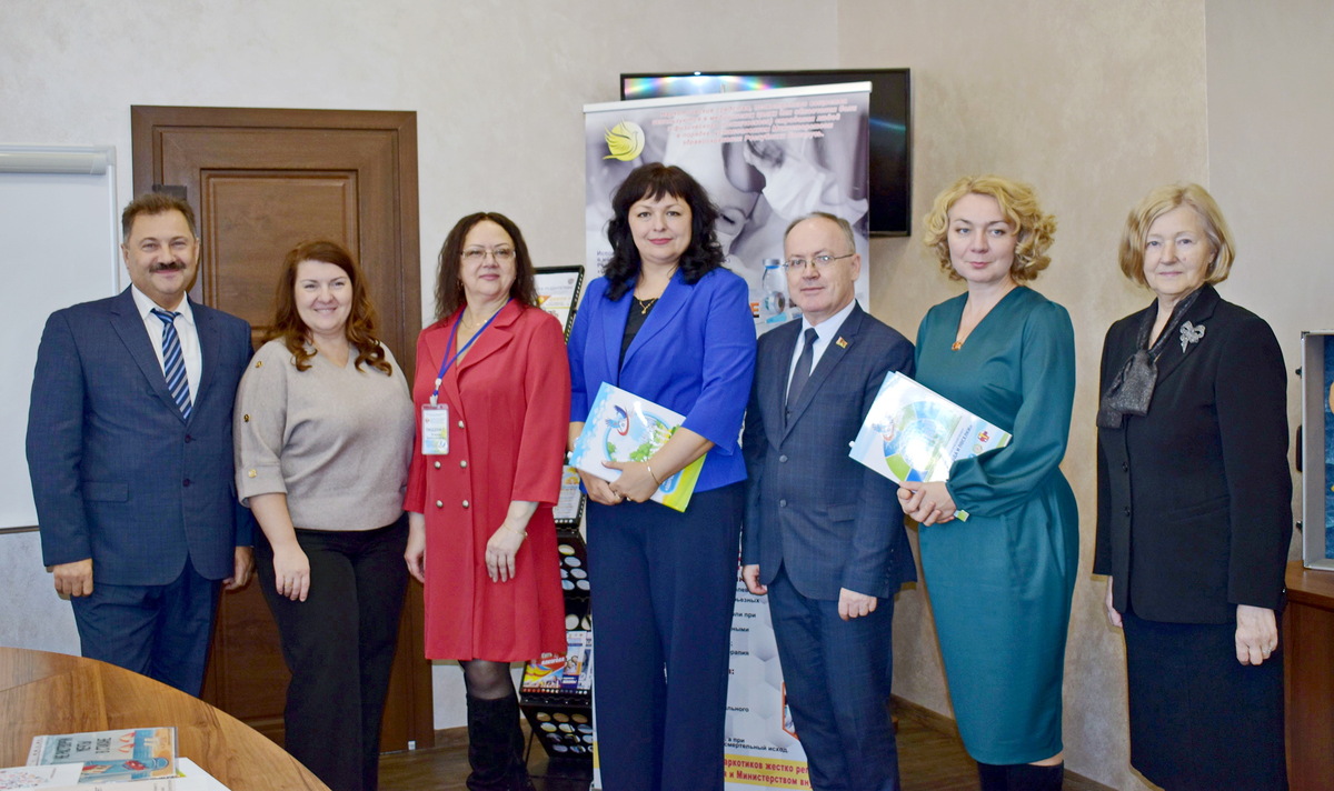 ПОДВЕДЕНЫ ИТОГИ ОБЛАСТНОГО КОНКУРСА СРЕДИ МЕДИЦИНСКИХ РАБОТНИКОВ 2025 ПОДВЕДЕНЫ ИТОГИ ОБЛАСТНОГО КОНКУРСА СРЕДИ МЕДИЦИНСКИХ РАБОТНИКОВ 2025