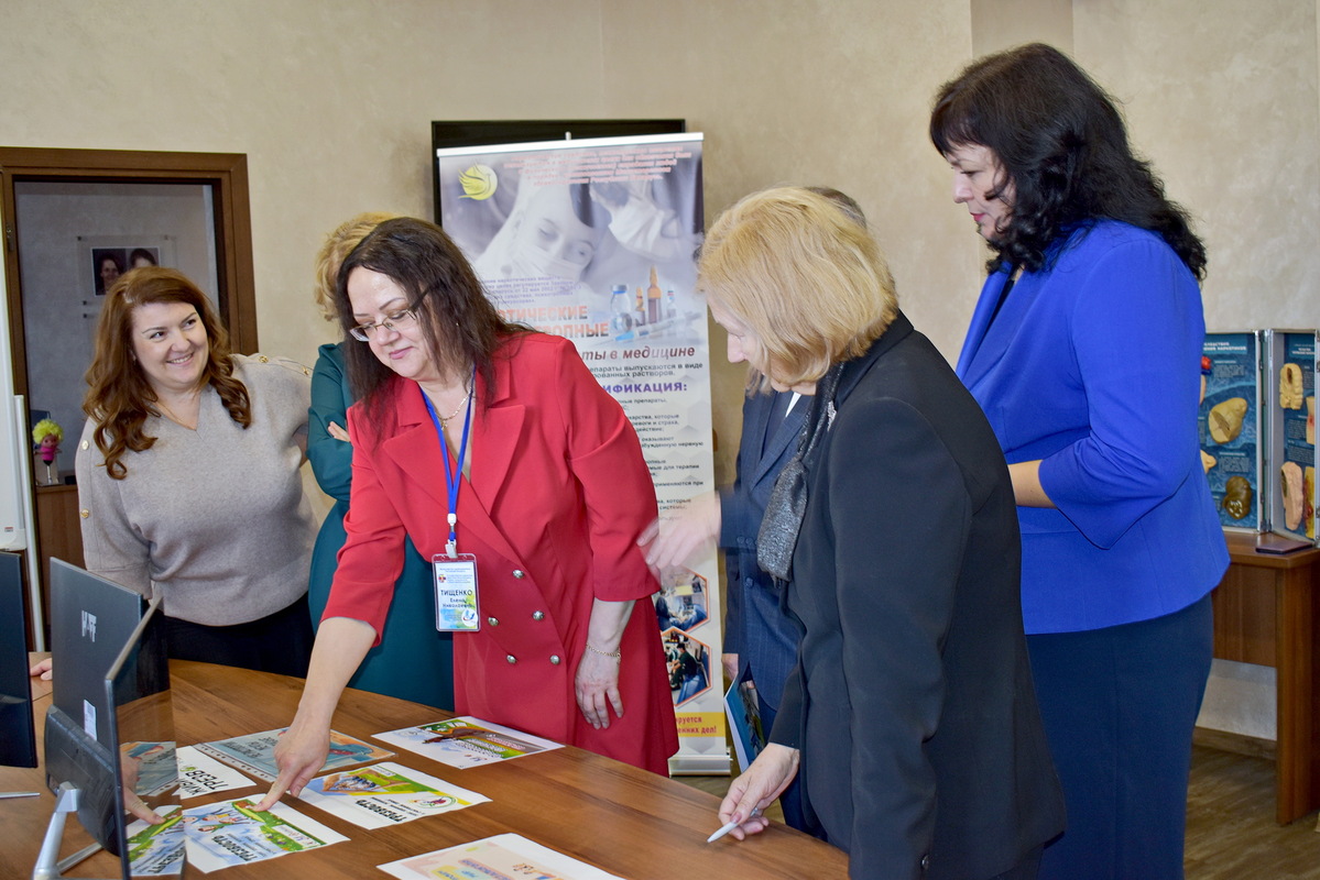 ПОДВЕДЕНЫ ИТОГИ ОБЛАСТНОГО КОНКУРСА СРЕДИ МЕДИЦИНСКИХ РАБОТНИКОВ 2025 ПОДВЕДЕНЫ ИТОГИ ОБЛАСТНОГО КОНКУРСА СРЕДИ МЕДИЦИНСКИХ РАБОТНИКОВ 2025