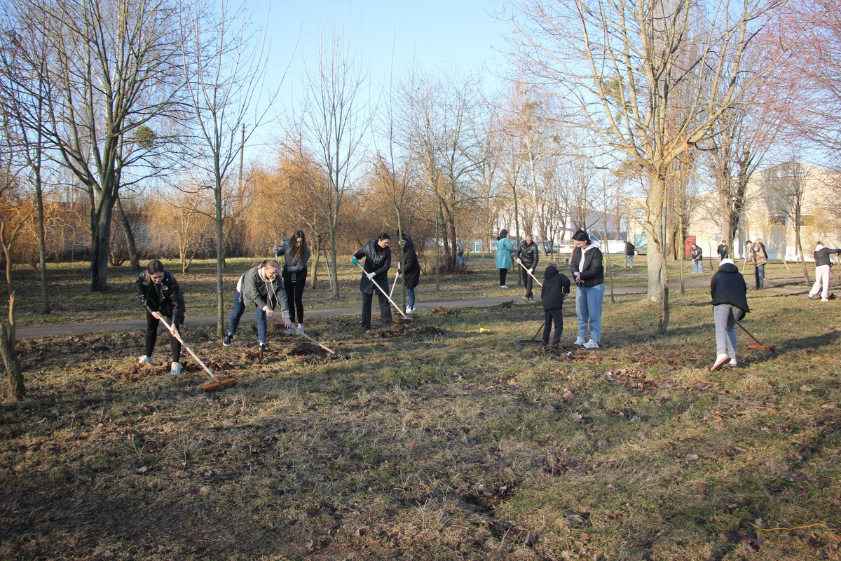 # МЫ УЖЕ УБРАЛИ! А ВЫ?